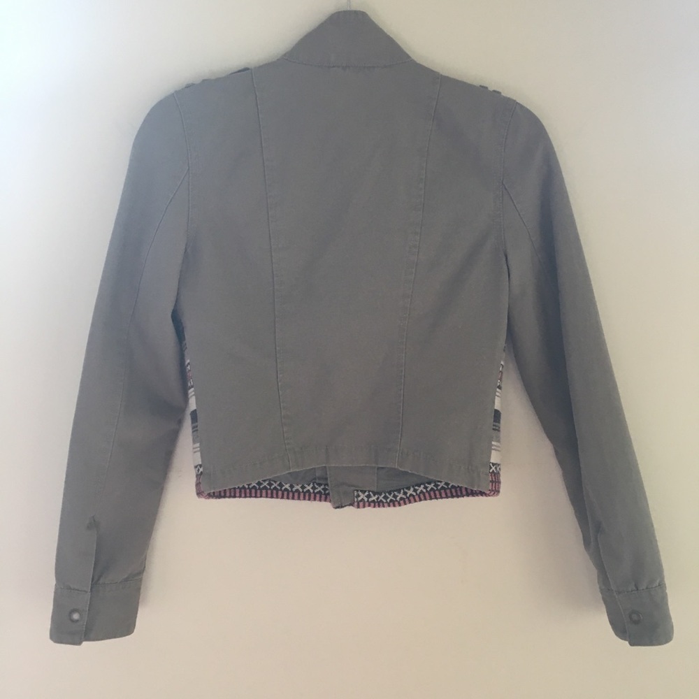 Embroidered Jacket‎ - Picture 2 of 5